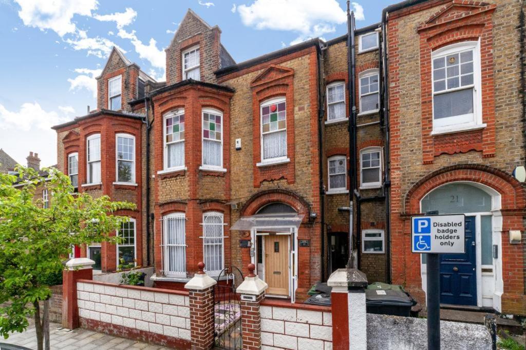 Appartamento One Bedroom Flat In The Heart Of Brixton *